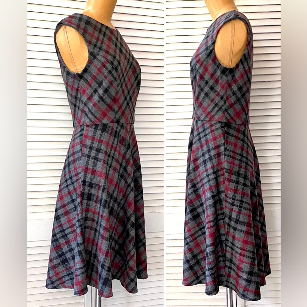Maggy London Dress Womens size 4 Gray Plaid Sleeveless Fit & Flare Office Party - Picture 4 of 8